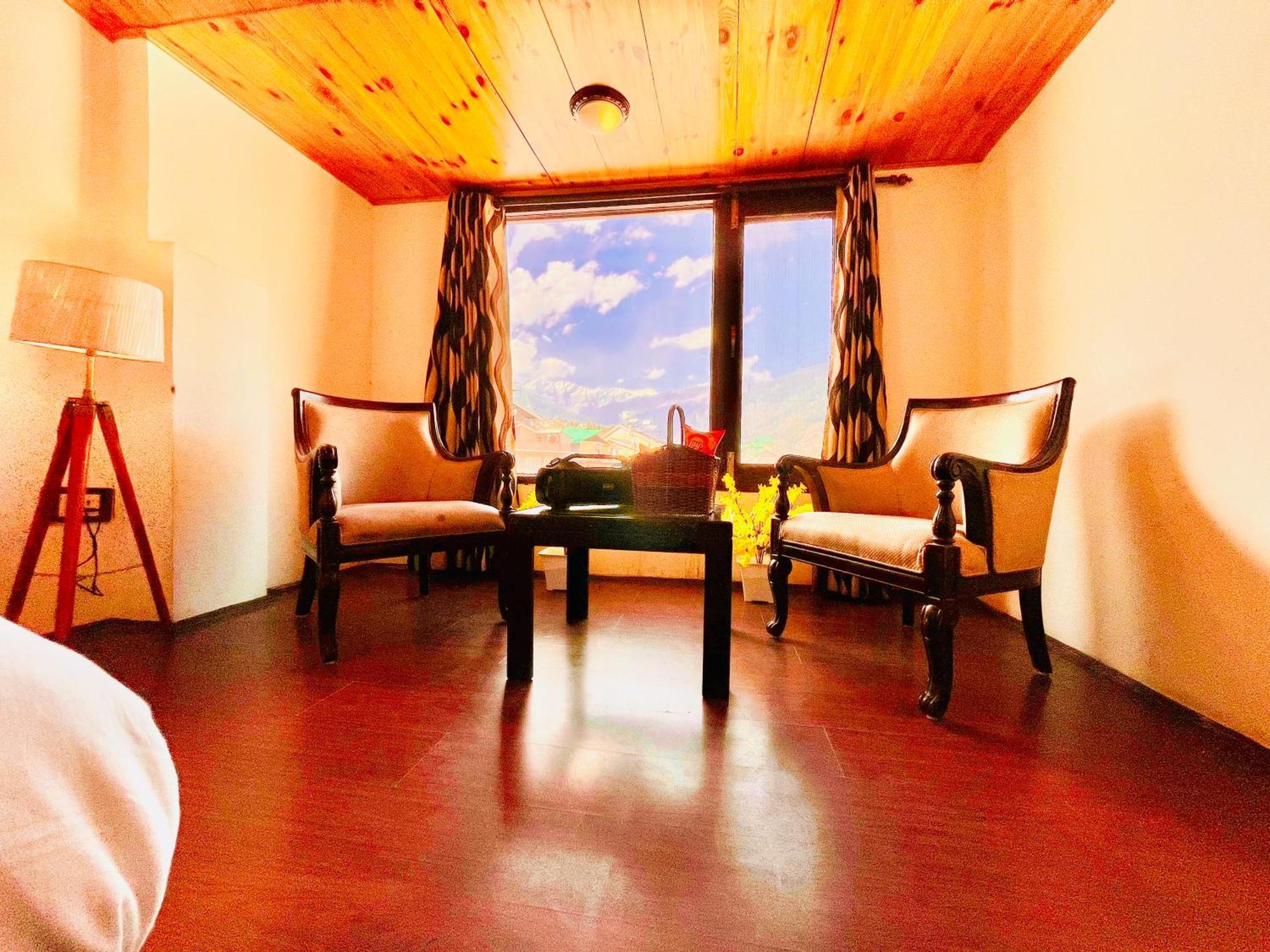 Hotel The North Wind In City Center, Manali Exterior foto