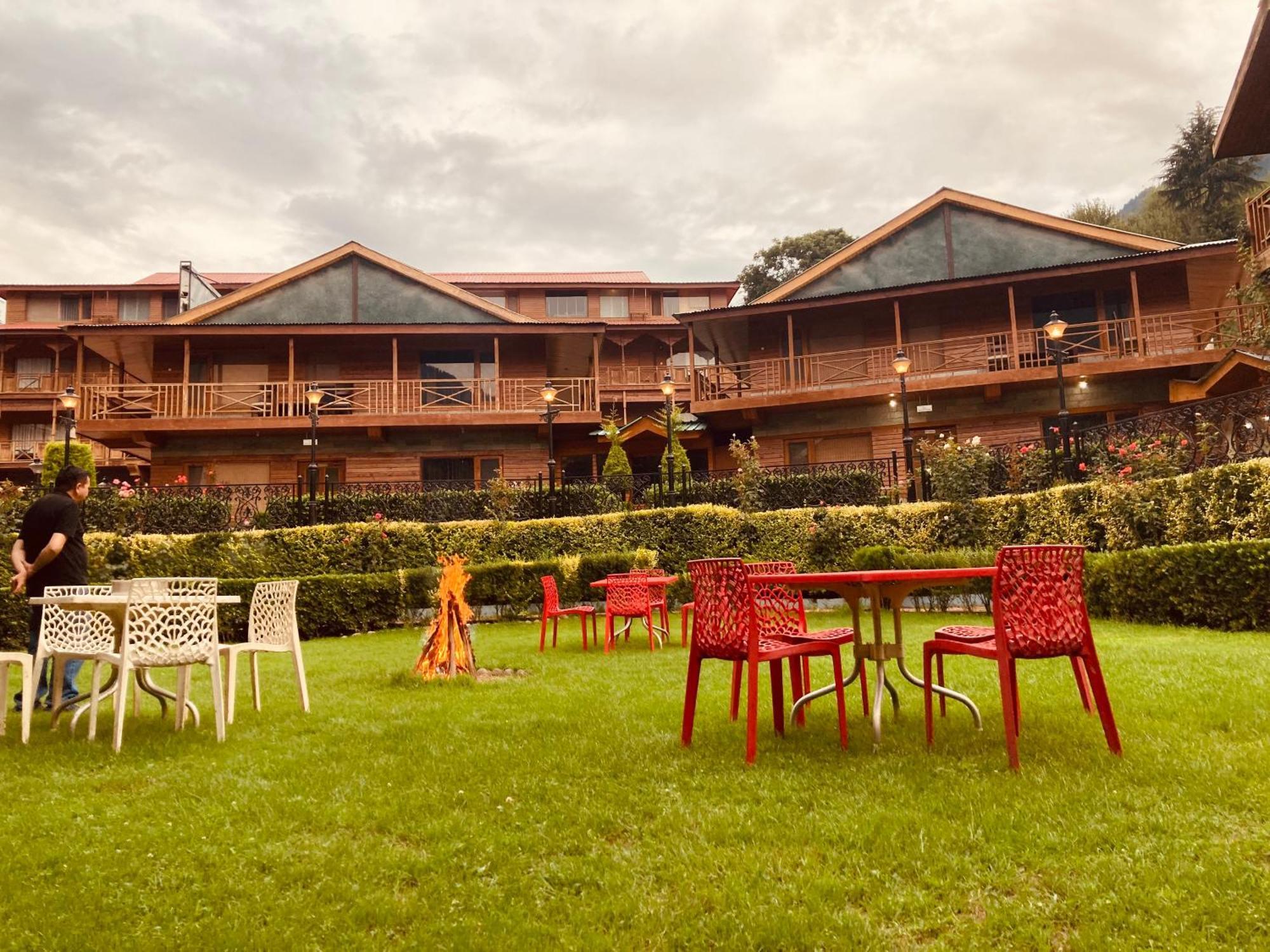 Hotel The North Wind In City Center, Manali Exterior foto